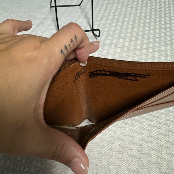 Louis Vuitton wallet - Picture 4 of 8